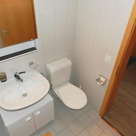 Sonnegg - Vuilleumier Appartement-fewo- Dusche Oder Bad- Wc By Interhome * 茨魏西门